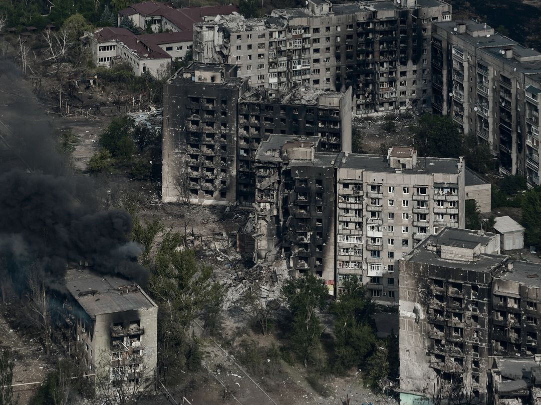 Ville de Toretsk, dans la région de Donetsk, réduite en ruine par l'agression militaire russe. Juillet 2024 - photo de Kostiantyn Liberov et Vlada Liberova sur le site officiel de la guerre en Ukraine Ukraine : la Russie menace d'étendre les frontières de la guerre