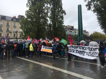 Des nantais·es se réunissent en désaccord avec la création d'un CRA en Loire Atlantique