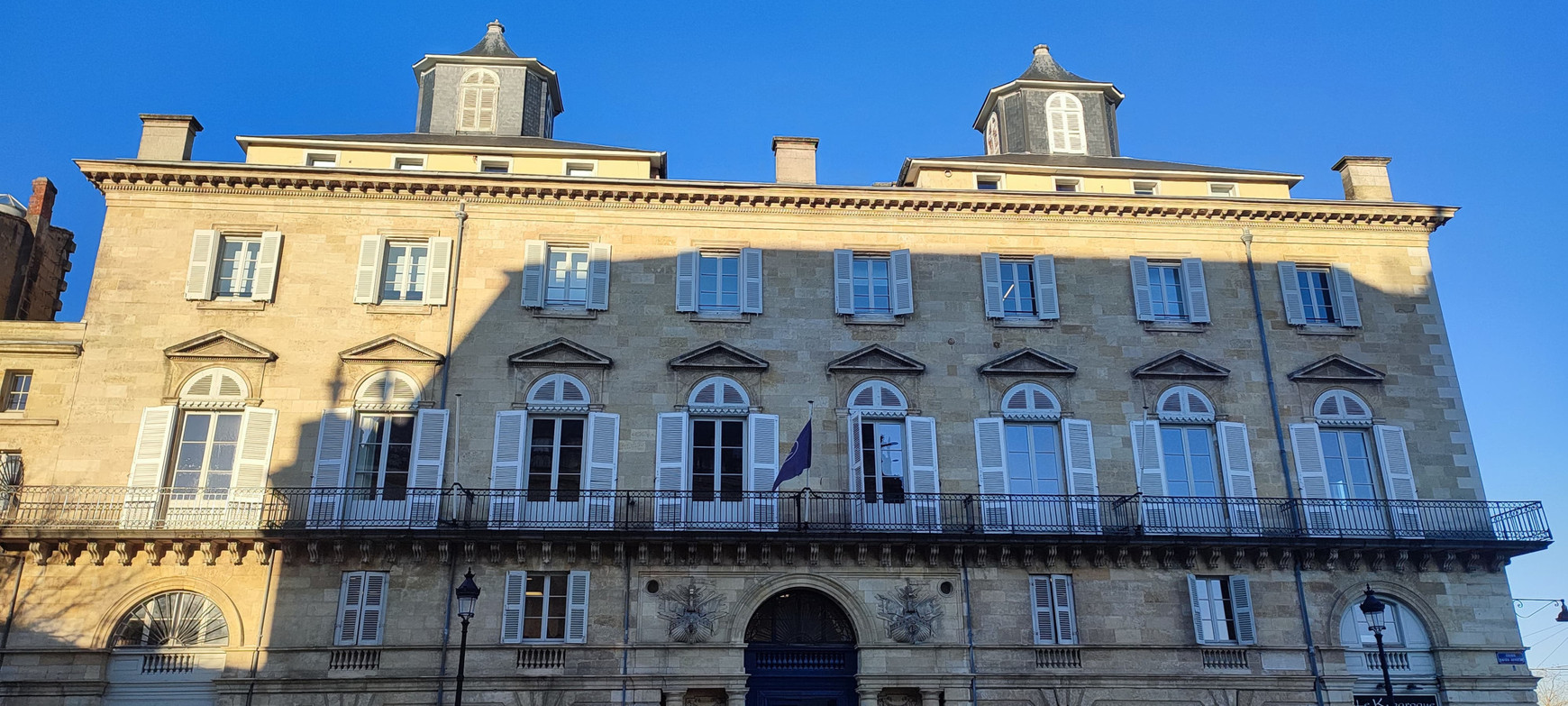 © Cassandre Thomas. L'Hôtel Fenwick à Bordeaux, janvier 2025. Hôtel Fenwick à Bordeaux : visite du premier consulat américain au monde