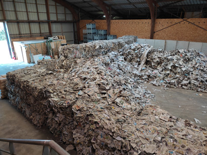 Isoler les bâtiments avec des déchets de papier journal - l'Europe vue d'ici #60