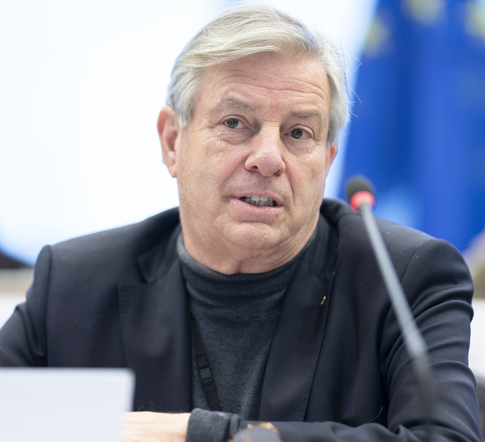 © European Union 2023 - Source : EP , Philippe BUISSIN Plénière au Parlement : L'UE va sanctionner de nouveaux crimes environnementaux - Antonius Manders