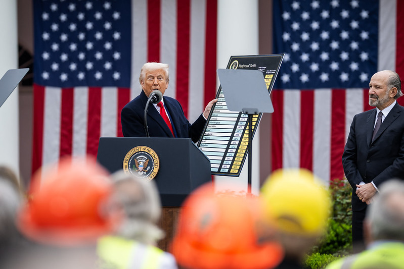 © Site de la Maison Blanche (Donald Trump annonce les nouveaux droits de douane lors du "Liberation Day", le 2 avril 2025) Aujourd'hui en Europe - 26 mai