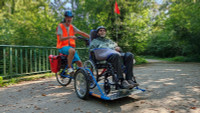 La « kutch », un vélo-fauteuil roulant