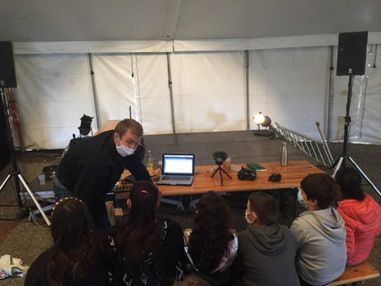 Atelier de création sonore à Transfert, un terrain d’exploration pour les enfants