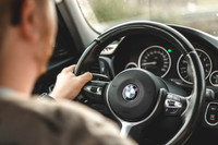 Le permis français à 17 ans sur les routes allemandes