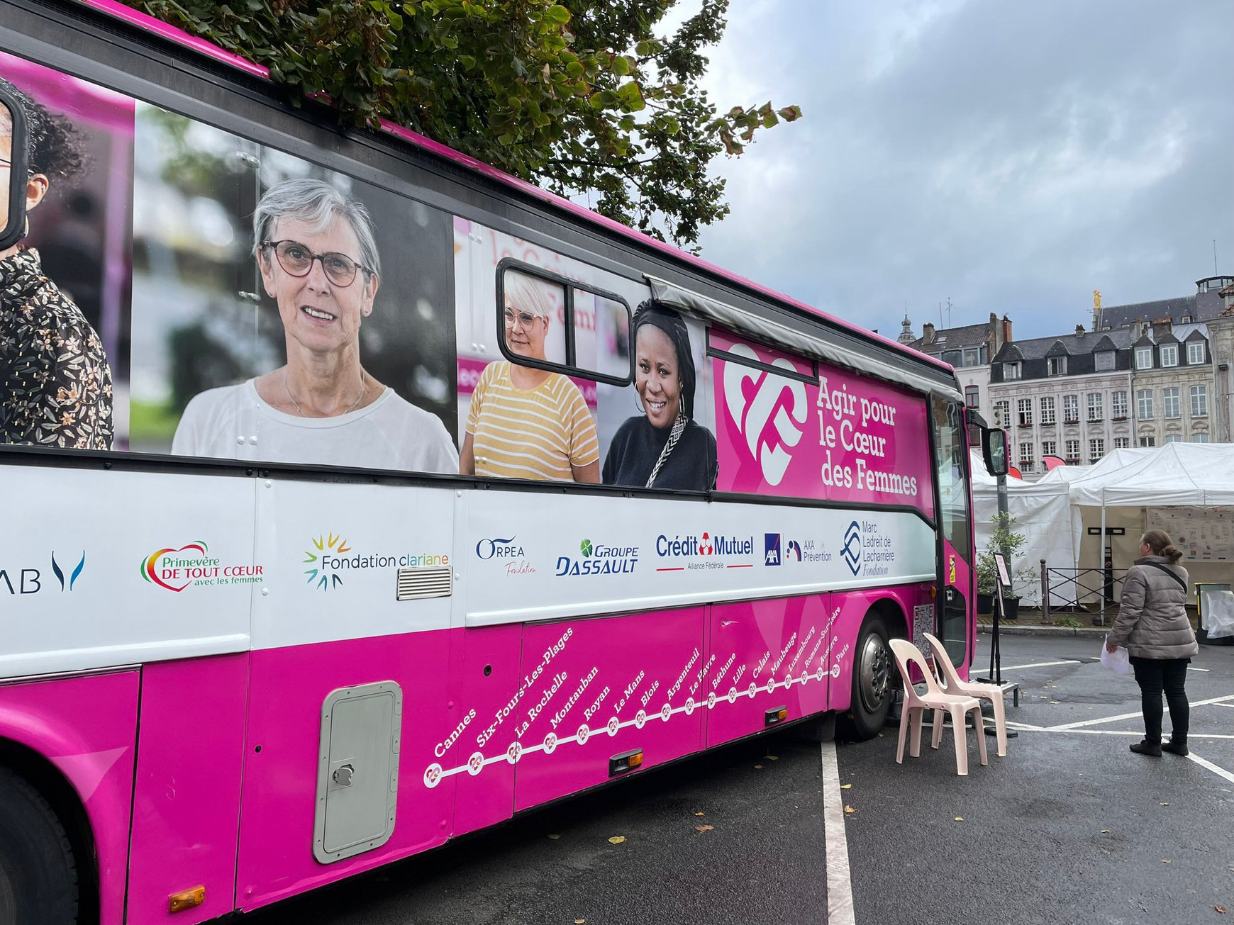 LSH - euradio Le Bus du cœur des femmes fait étape à Lille pour sensibiliser aux maladies cardio-vasculaires