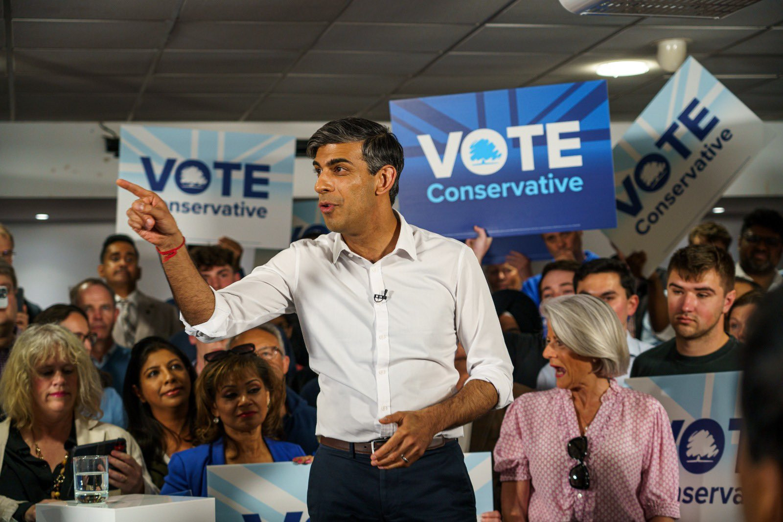 Rishi Sunak, Premier ministre du Royaume-Uni en campagne électorale pour les législatives - 2024  © : Rishi Sunak / X Aujourd'hui en Europe - 12 juin 2024