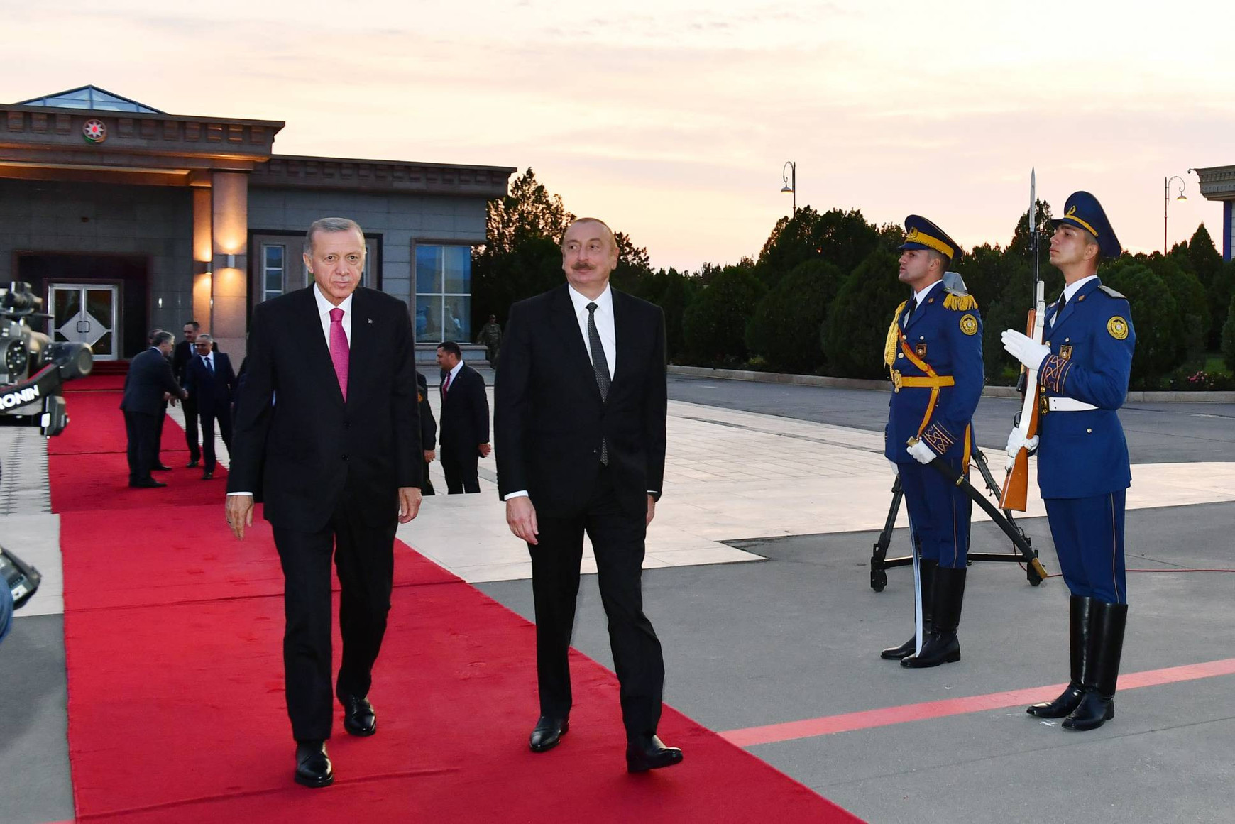 Le président azebaïdjanais, Ilham Aliyev (à droite) et le président turque, Recep Tayyip Erdoğan (à gauche), le 25 septembre 2023 Régis Genté - Haut Karabakh, l'Arménie défaite