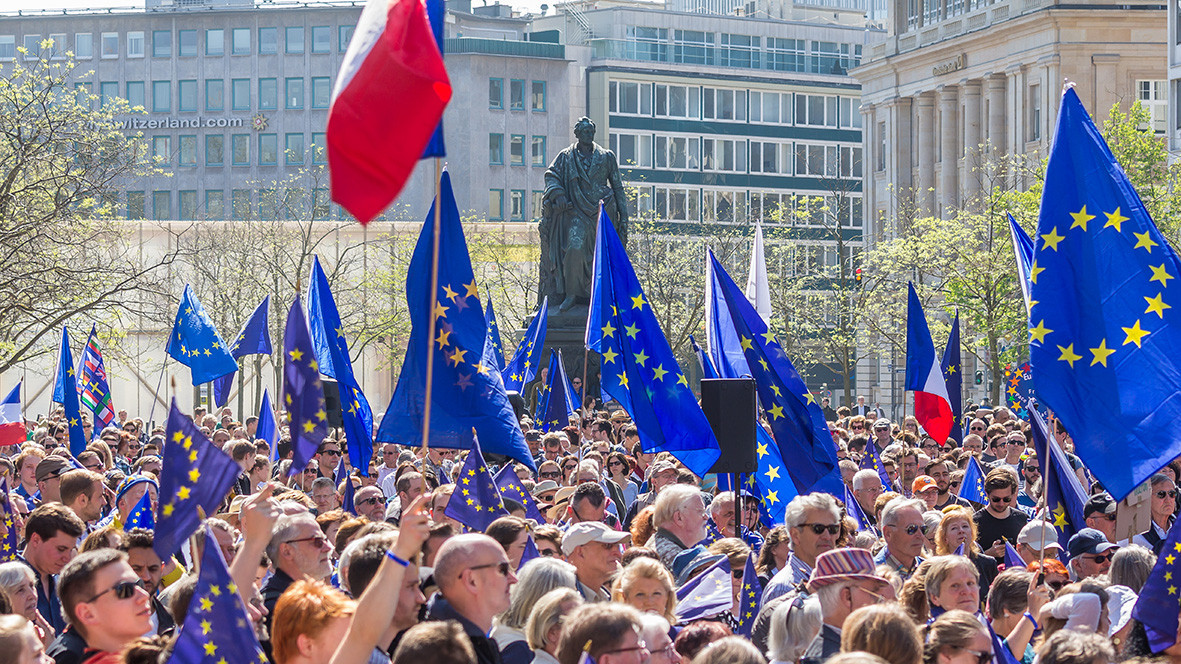 @Raimond Spekking Les Français font de moins en moins confiance à l’UE