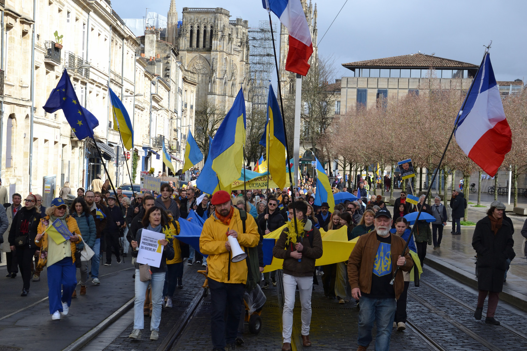 © Oleh Vovk. Marche de soutien à l'Ukraine pour les 3 ans de la guerre. Bordeaux, 22 février 2025. Les Ukrainiens de Bordeaux inquiets de voir leur pays "vendu", 3 ans après le début de la guerre