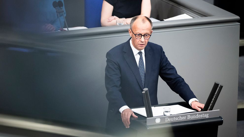 © site officiel du chancelier allemand ( Le chancelier allemand Friedrich Merz a, ce lundi 26 mai, opéré un profond revirement dans son soutien à Israël, dénonçant ouvertement les violations du droit international à Gaza) Aujourd'hui en Europe - 28 mai