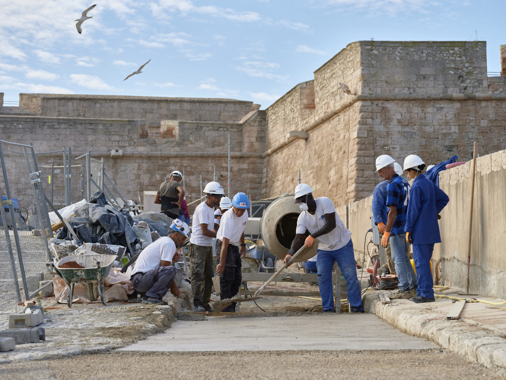 © Julie Limont pour la Fondation Bettencourt Schueller La restauration du patrimoine par l'insertion sociale : une expérience marseillaise qui inspire en Europe - L'Europe vue d'ici #106