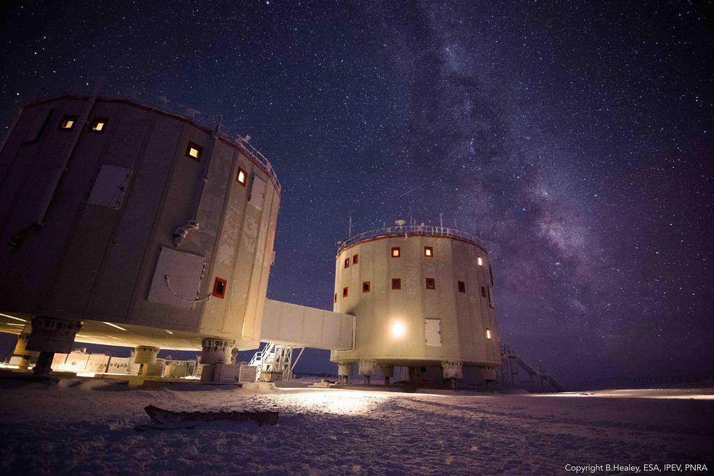 Concordia, terrain d'études pour les vols habités - Le siècle des ampoules