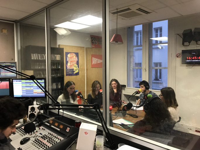 Épisode A vous les studios ! avec les étudiants de Paris 3 de l'émission Les Petites Ondes