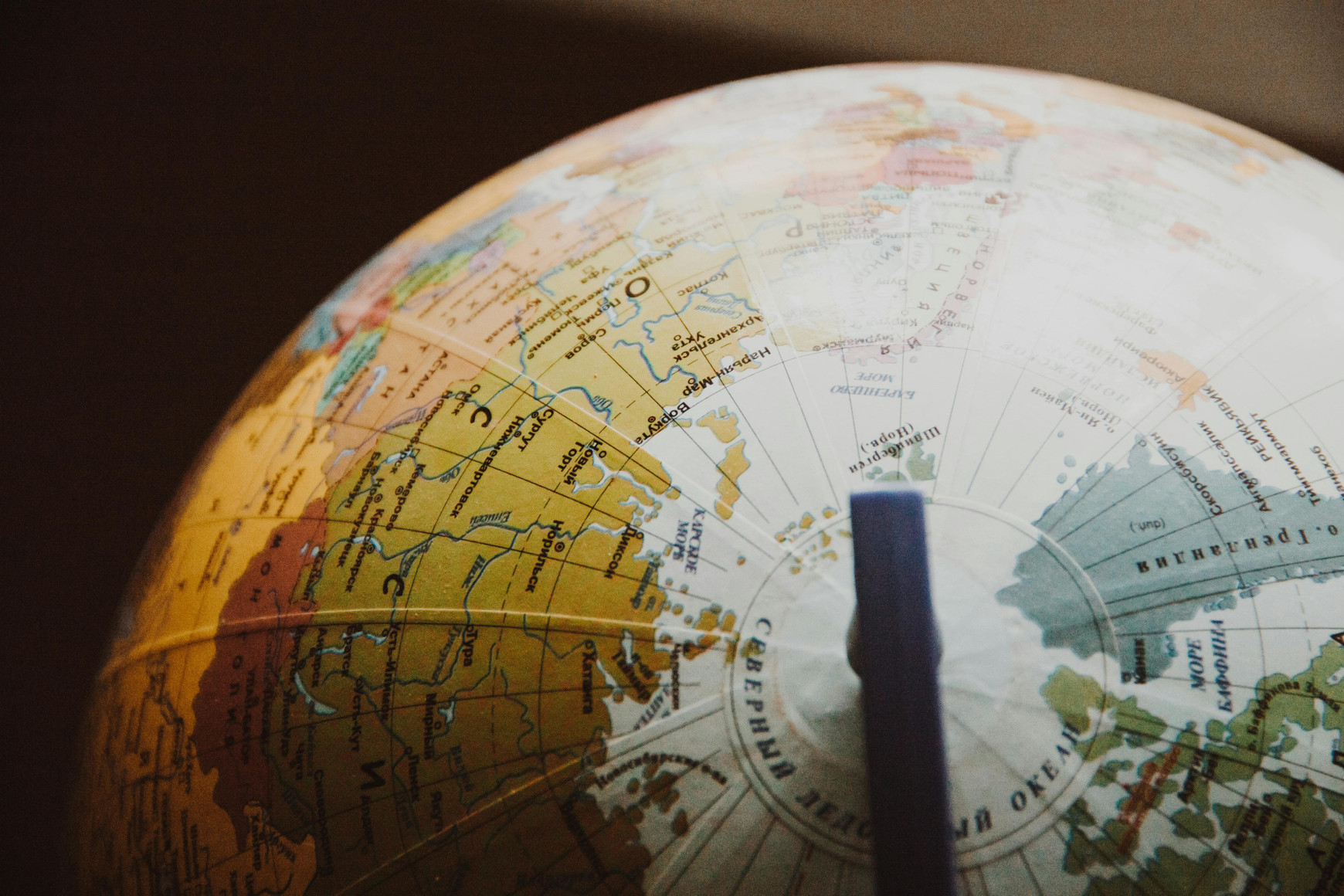 Photo de NastyaSensei - Pexels La fin d’un monde, le début d’un autre : quelle géopolitique pour demain ?