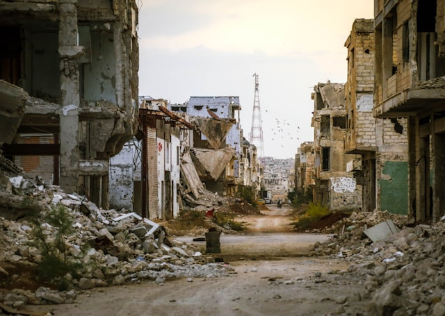 La ville de Daraa en Syrie en 2022. Photo de Mahmoud Sulaiman sur Unsplash La semainière de Quentin Dickinson