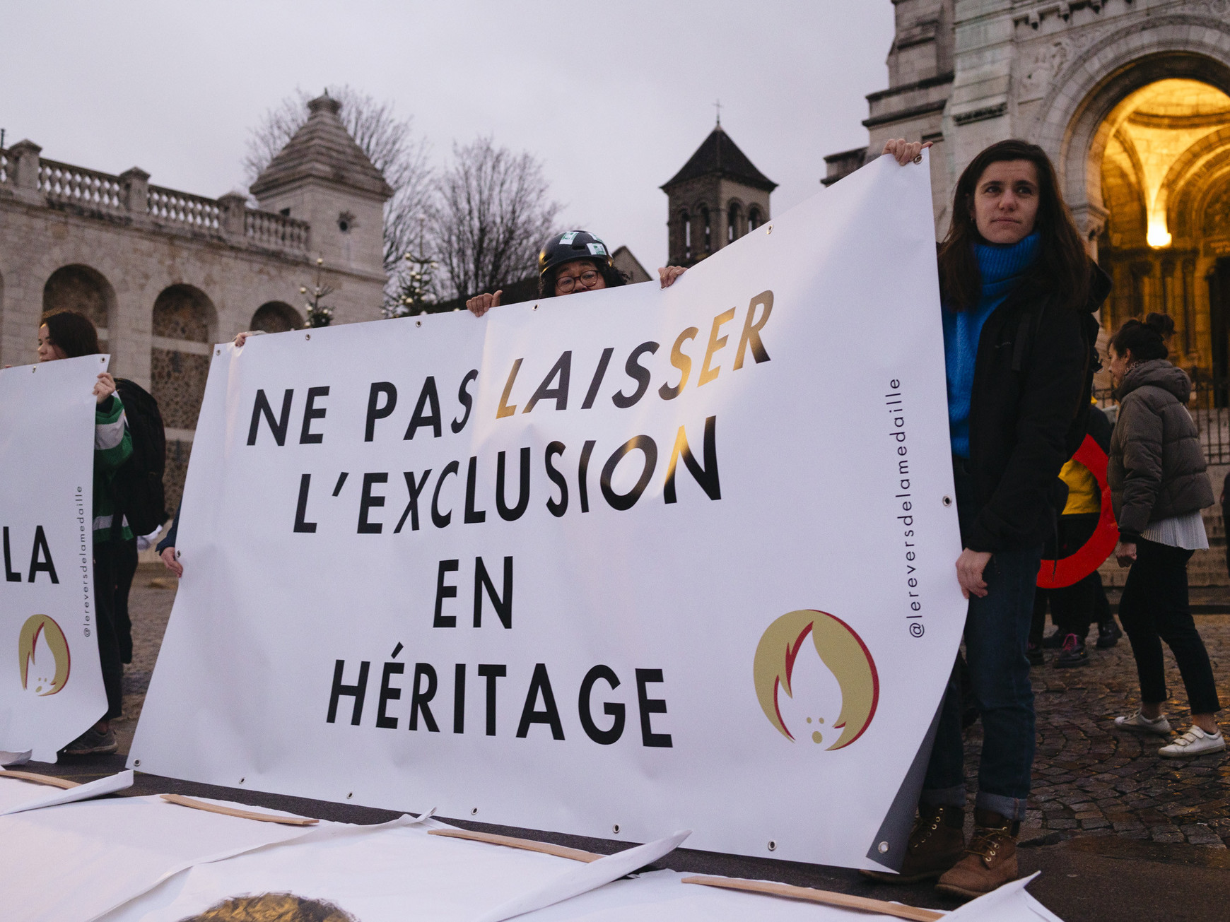 Le collectif Le revers de la médaille dénonce un "nettoyage social" à l'approche des JO