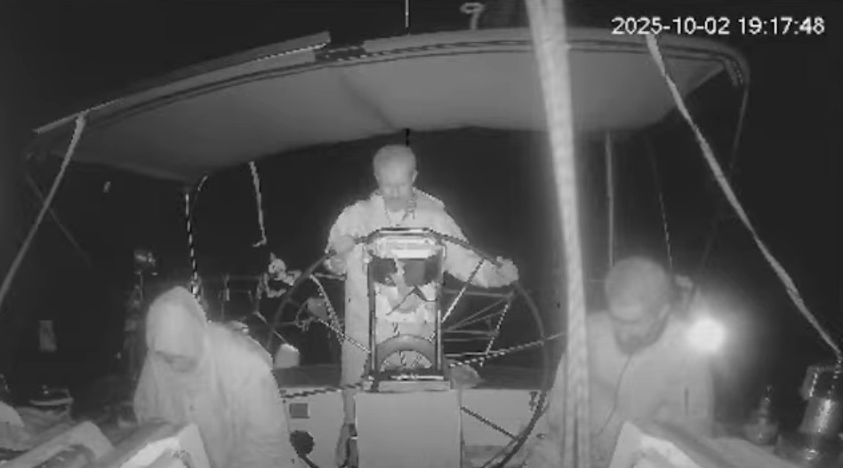 Capture d’écran du live stream du bateau Le Marinette, alors encore en direction de Gaza (Site web de la Global Sumud Flotilla) Aujourd'hui en Europe - 3 octobre 2025