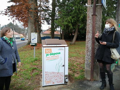 Réduction des déchets alimentaires : Nantes Nord teste les seaux et bornes de compost