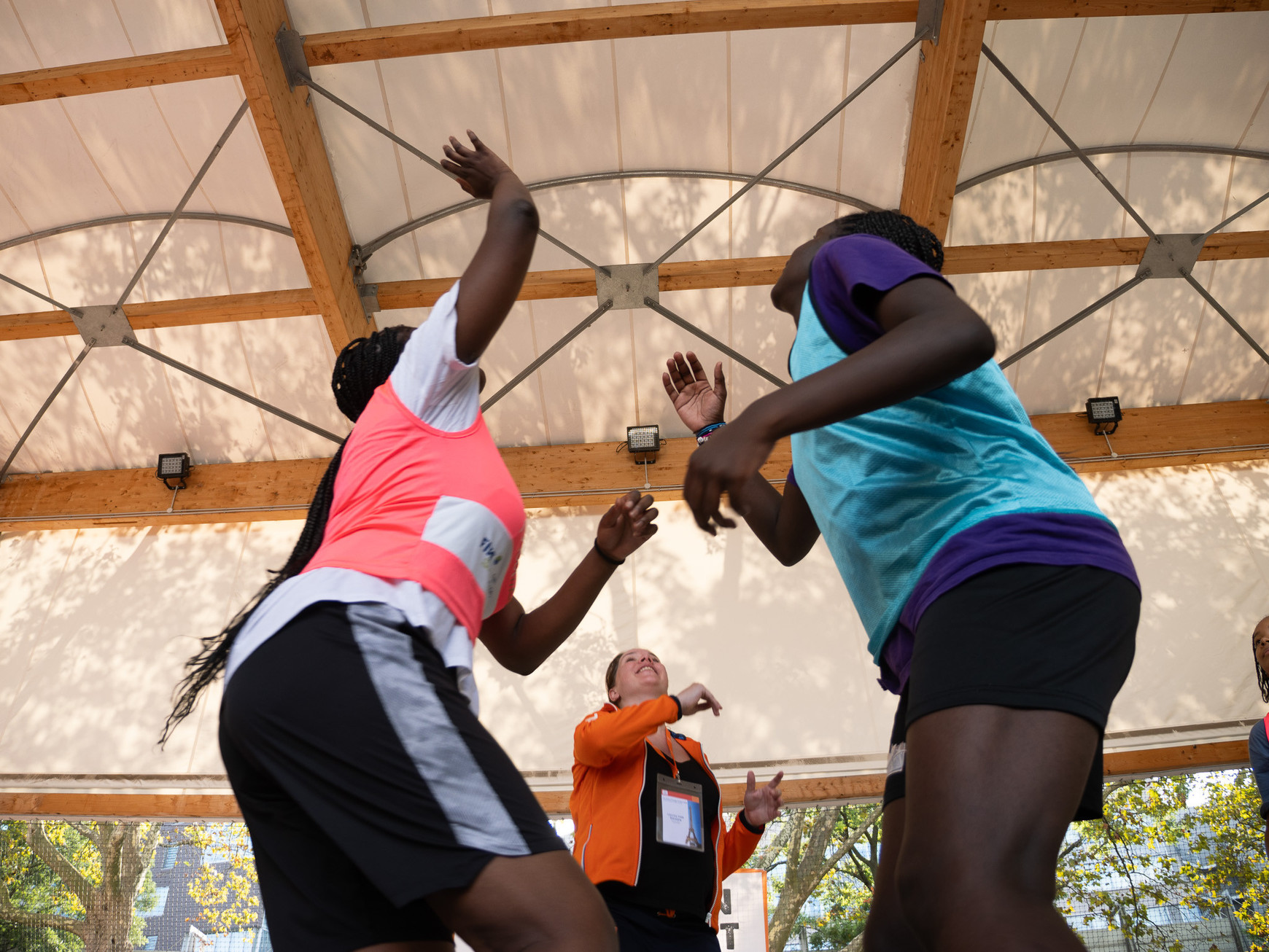 © Futbal Mas District Spot : le programme d'empowerment des jeunes filles par le sport