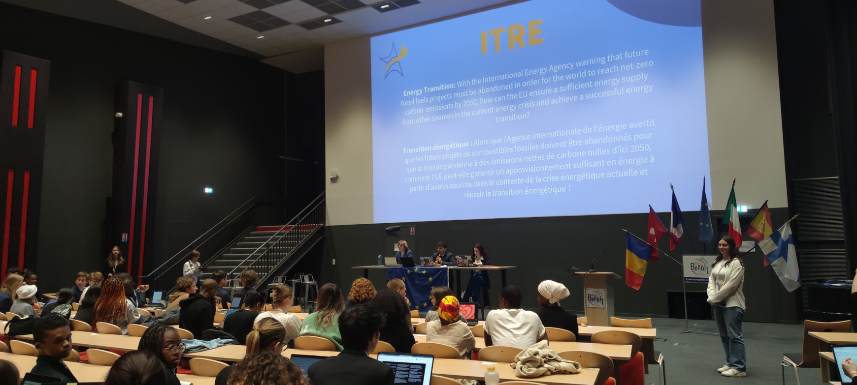 © Vincent Le Pape "L'Europe en transition" pour la 50ème session du Parlement Européen des Jeunes en France