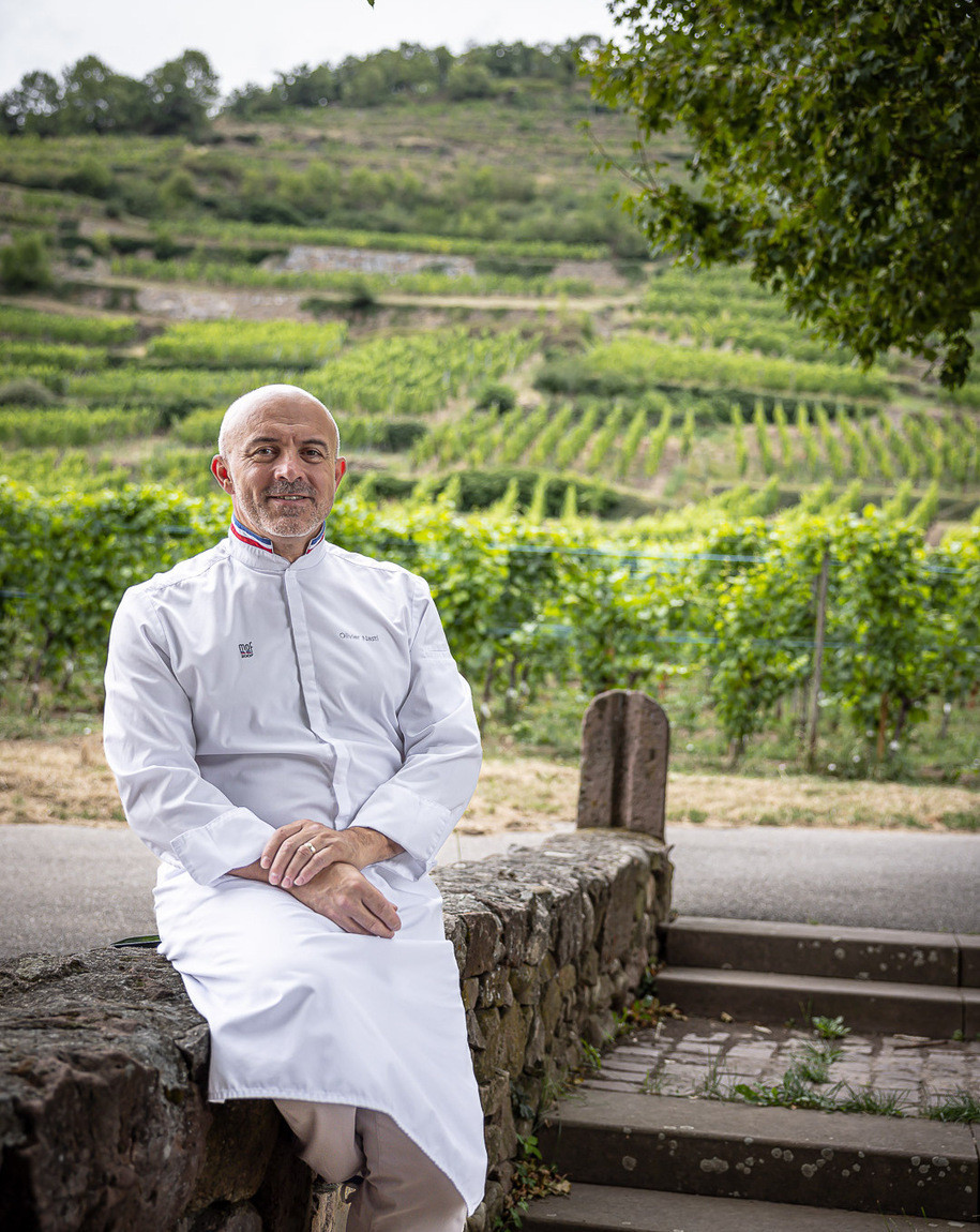 Source : Etablissement Le Chambard - La Table d'Olivier Nasti Le Grand Repas : un menu local à partager et à reproduire partout en France ! - Olivier Nasti