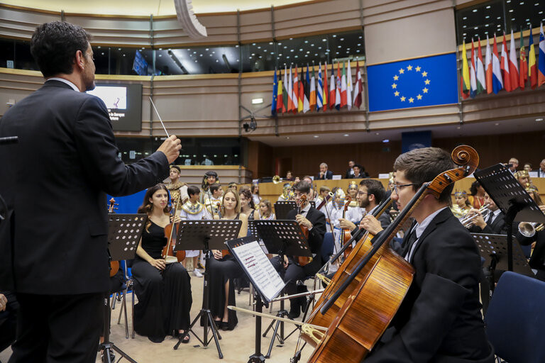 © European Union 2018 - Source : EP / Didier Bauweraerts Changer l'hymne européen ? - Patrick Lang, philosophe de la musique