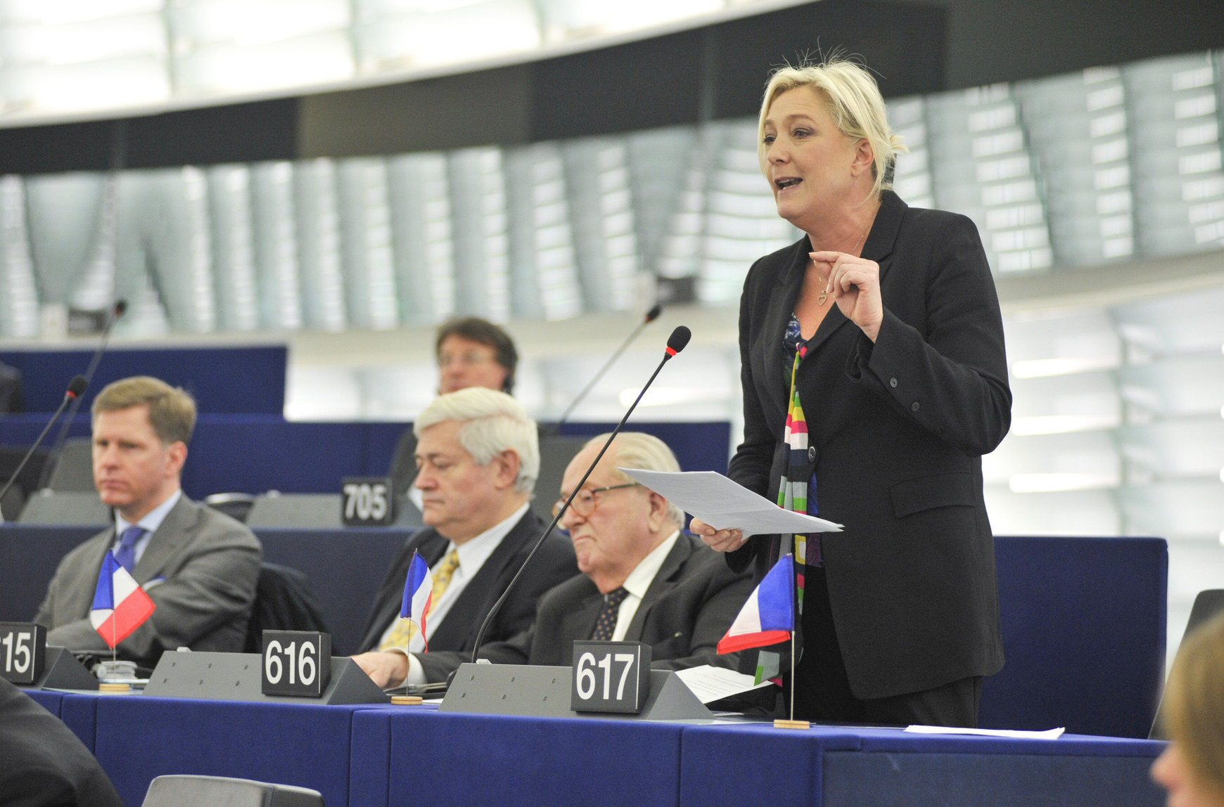Marine Le Pen et son père Jean-Marie Le Pen au Parlement européen © European Union 2013 EP - Michel Christen Comment ne pas devenir lepéniste