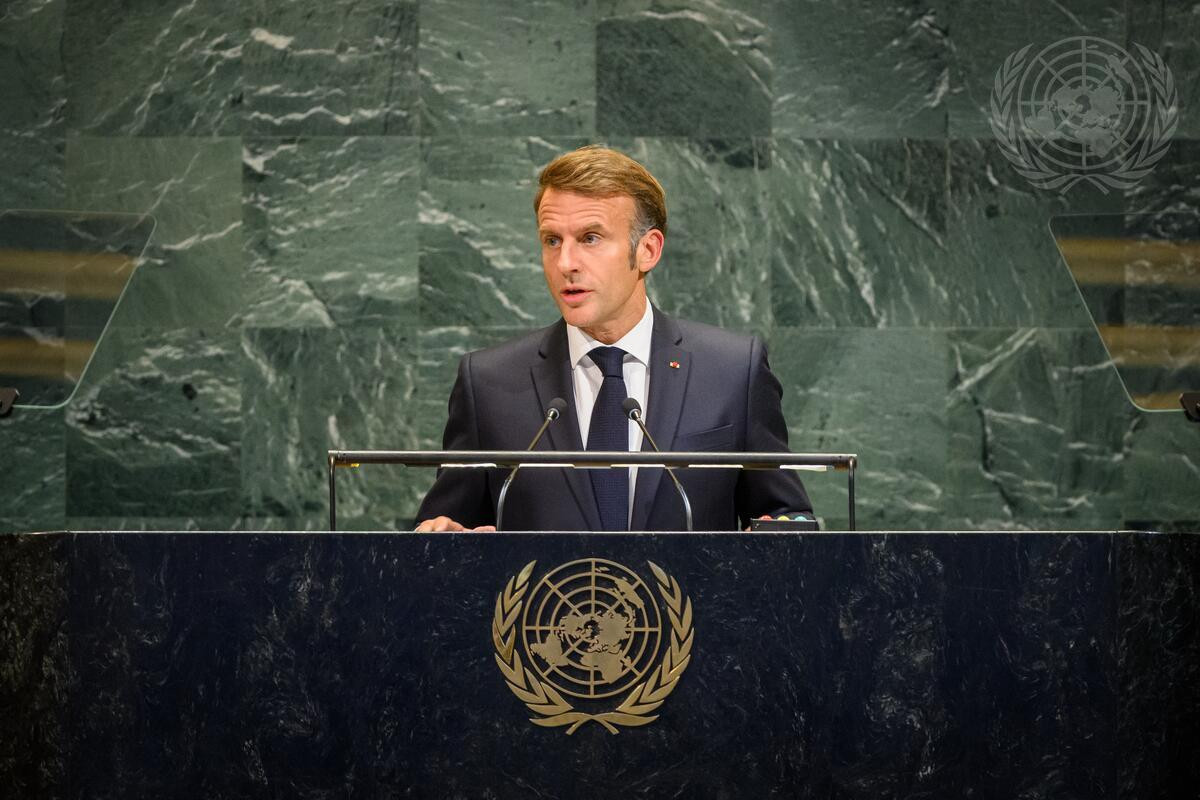 Emmanuel Macron, Président français et Coprésident de la Conférence internationale de haut niveau pour le règlement pacifique de la question de la Palestine, reconnait l’existance d’un Etat Palestinien (Photo ONU / Loey Felipe) Aujourd'hui en Europe - 23 septembre 2025