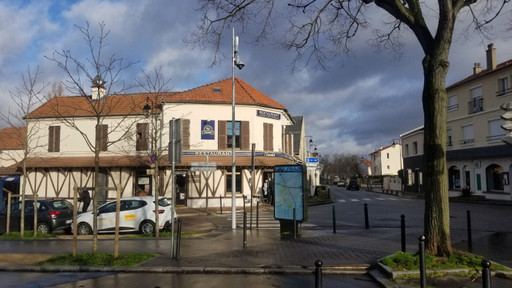 Paris extramuros : un village en petite couronne